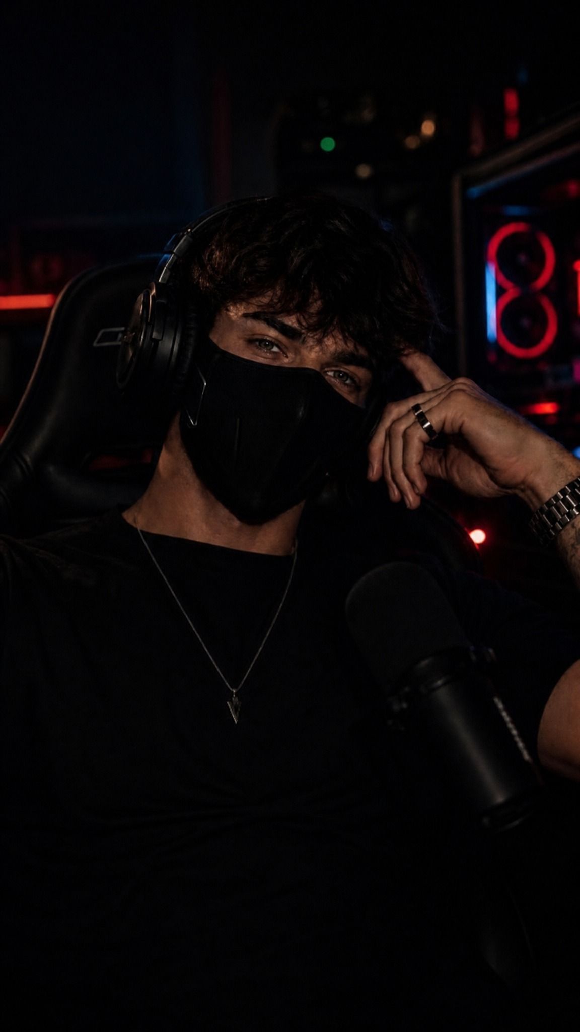 The Mask Comes Off At The Booth — Vannick Quarrier